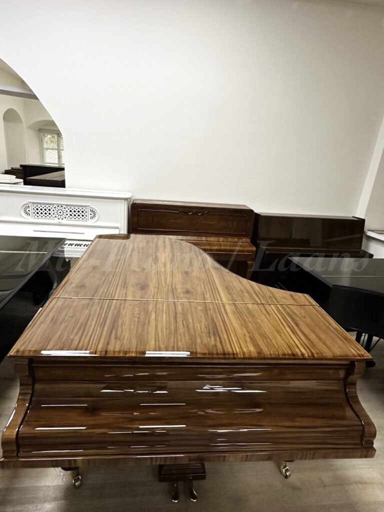 Рояль C. Bechstein
