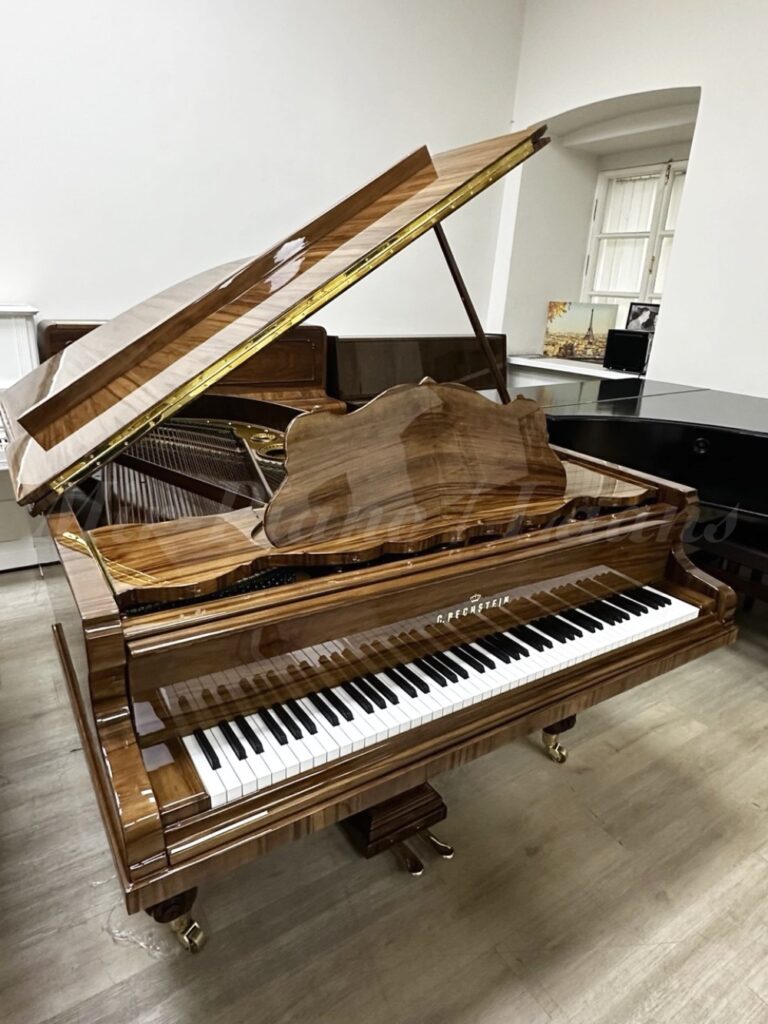 Рояль C. Bechstein